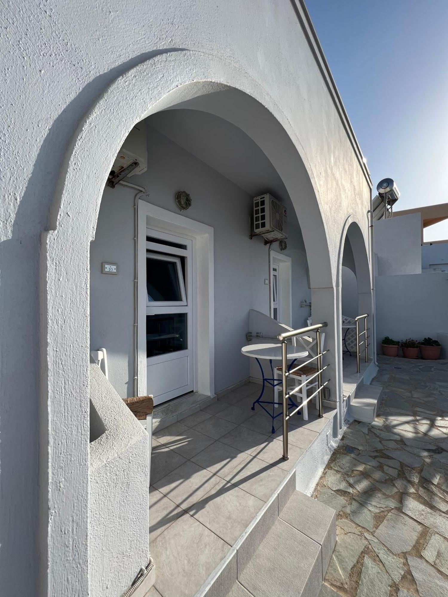Unique Galini Oia - Adults Only Aparthotel Exterior foto